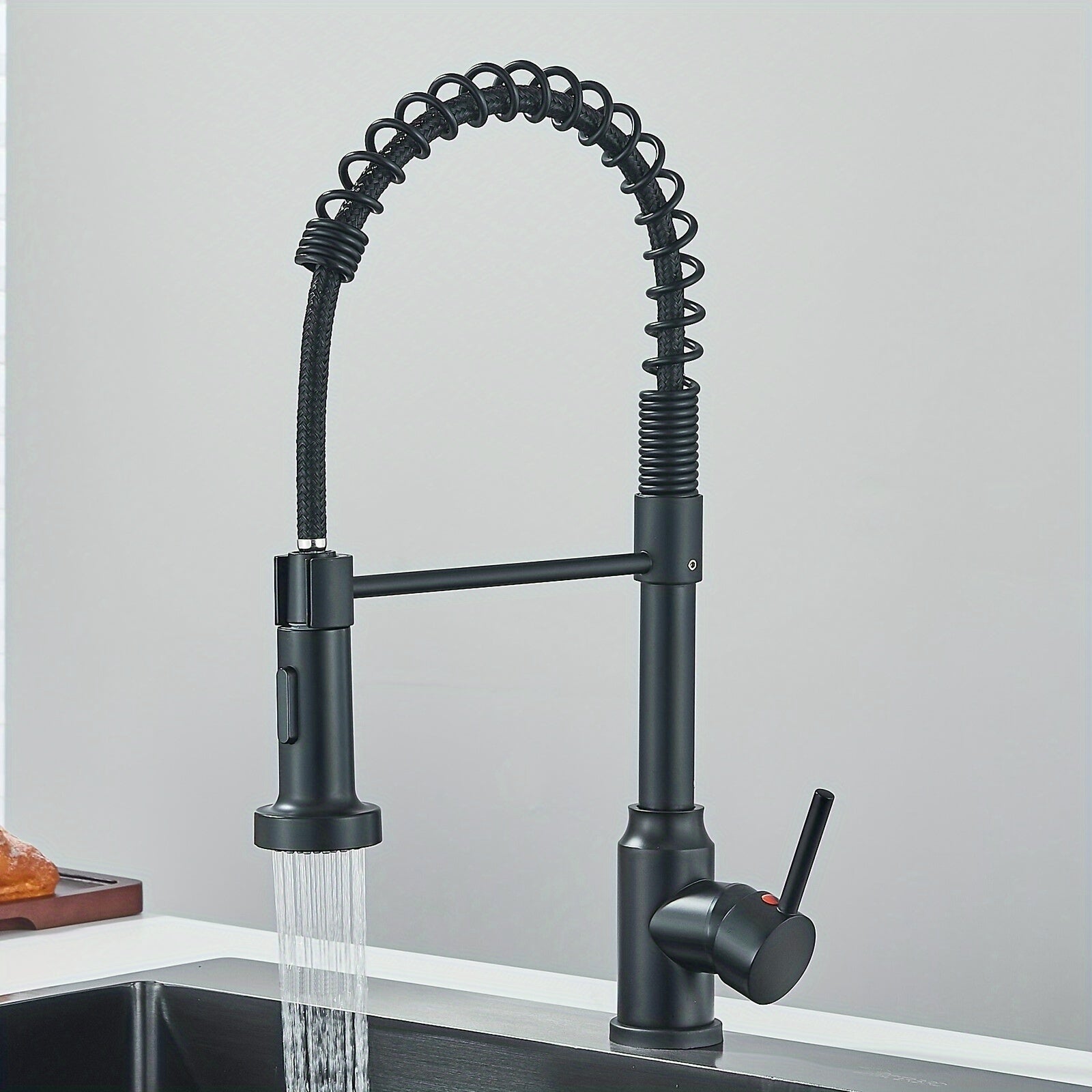 Matte Black Kitchen Faucet Featuring a Pull-Out Spray, Designed for Commercial Use with a Single Handle Lever. This Mixer Tap for The Kitchen Sink Includes a Pull-Down Sprayer with Dual Functions, Available in Matte Black And Brushed Nickel